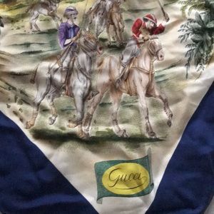 Elegant Gucci scarf
